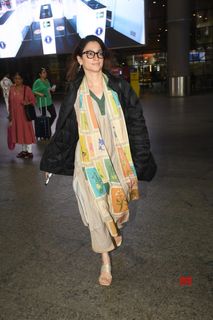 Tamannaah Bhatia feet photo thumbnail