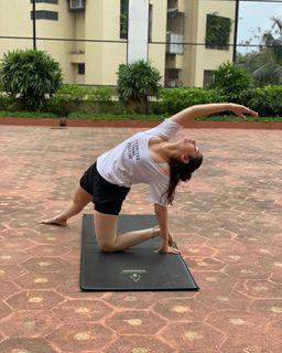 Tamannaah Bhatia feet photo thumbnail