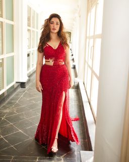 Tamannaah Bhatia feet photo thumbnail