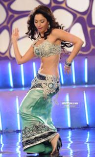 Tamannaah Bhatia feet photo thumbnail