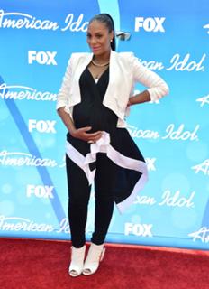 Tamar Braxton feet photo thumbnail