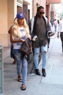 Tamar Braxton feet photo thumbnail