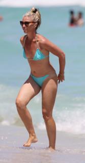 Tamara Beckwith feet photo 8