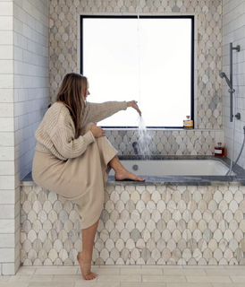 Tamara Day feet photo 3