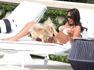 Tamara Ecclestone feet photo thumbnail