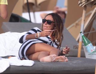 Tamara Ecclestone feet photo thumbnail