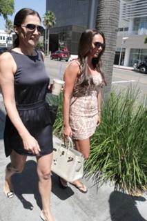 Tamara Ecclestone feet photo thumbnail