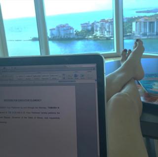 Tamara Holder feet photo 3