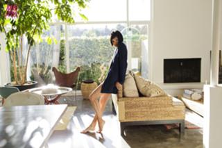 Tamara Taylor feet photo thumbnail