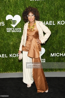 Tamara Tunie feet photo 2