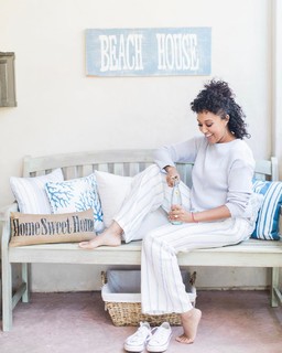 Tamera Mowry-Housley feet photo thumbnail