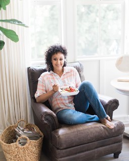 Tamera Mowry-Housley feet photo thumbnail