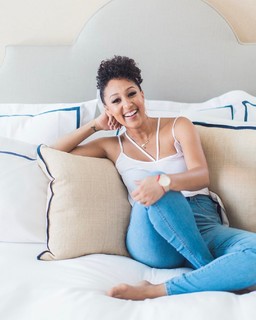 Tamera Mowry-Housley feet photo thumbnail