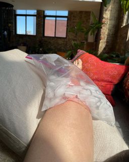 Tami Stronach feet photo 4