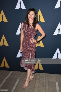 Tamlyn Tomita feet photo thumbnail