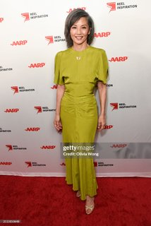 Tamlyn Tomita feet photo thumbnail