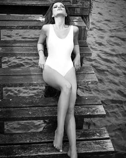 Tammin Sursok feet photo thumbnail