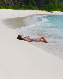 Tammin Sursok feet photo thumbnail