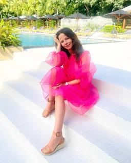 Tammin Sursok feet photo thumbnail