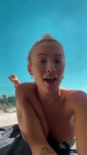 Tammy Hembrow feet photo 6