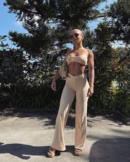 Tammy Hembrow feet photo 13