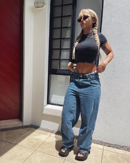 Tammy Hembrow feet photo 15