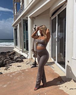 Tammy Hembrow feet photo 9