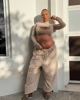 Tammy Hembrow feet photo 7