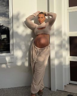 Tammy Hembrow feet photo 6