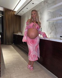 Tammy Hembrow feet photo 17