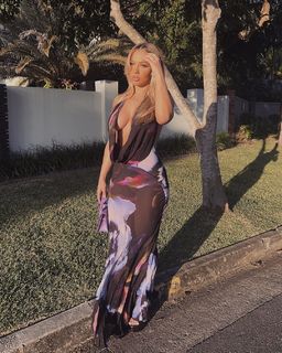 Tammy Hembrow feet photo 1