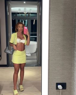 Tammy Hembrow feet photo 18