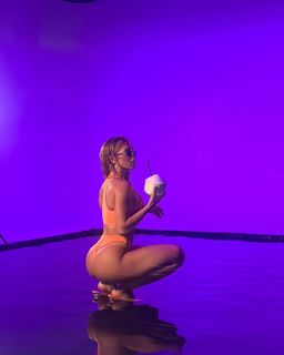 Tammy Hembrow feet photo 7