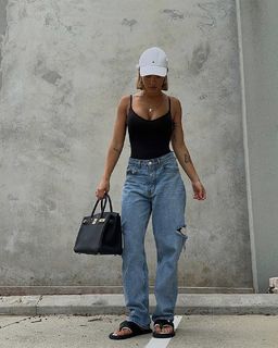 Tammy Hembrow feet photo 17