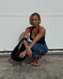 Tammy Hembrow feet photo 14