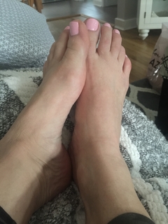 Tammy Sytch feet photo thumbnail