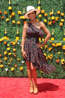 Tamron Hall feet photo thumbnail