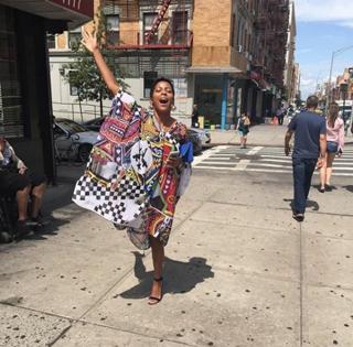 Tamron Hall feet photo thumbnail