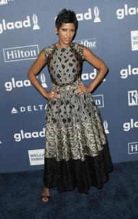 Tamron Hall feet photo thumbnail