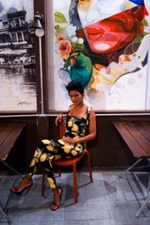 Tamron Hall feet photo thumbnail