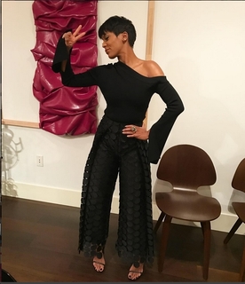 Tamron Hall feet photo thumbnail