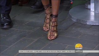 Tamron Hall feet photo thumbnail