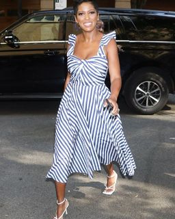 Tamron Hall feet photo thumbnail