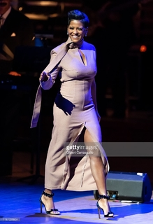 Tamron Hall feet photo thumbnail