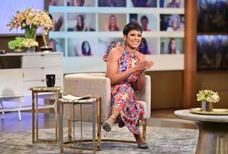 Tamron Hall feet photo thumbnail