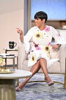 Tamron Hall feet photo thumbnail
