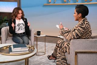 Tamron Hall feet photo thumbnail