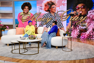 Tamron Hall feet photo thumbnail