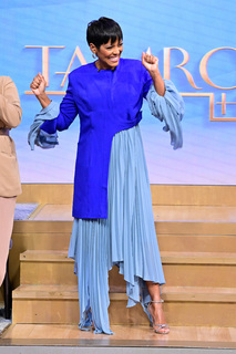 Tamron Hall feet photo thumbnail