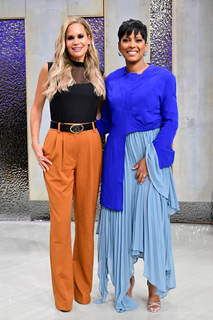 Tamron Hall feet photo thumbnail